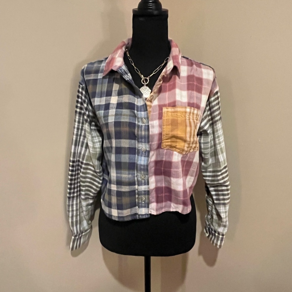 American Eagle Outfitters Multicolor Plaid Flannel Button Down Shirt Cropped, XS